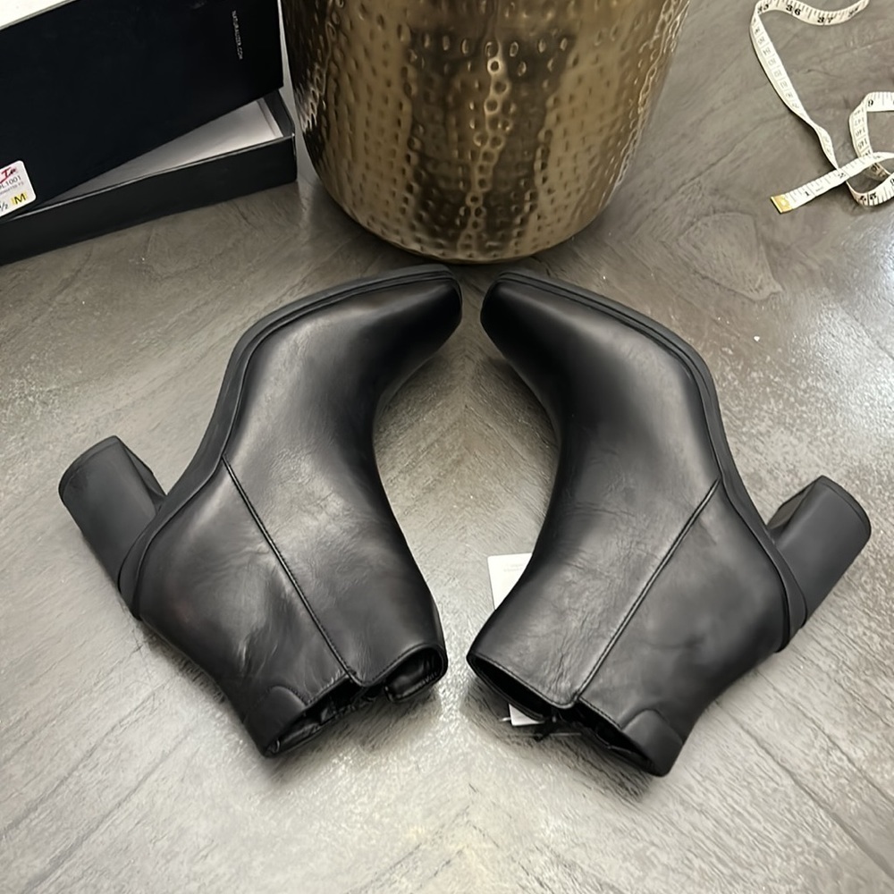 Naturalizer Avery Waterproof Bootie - Picture 5 of 16